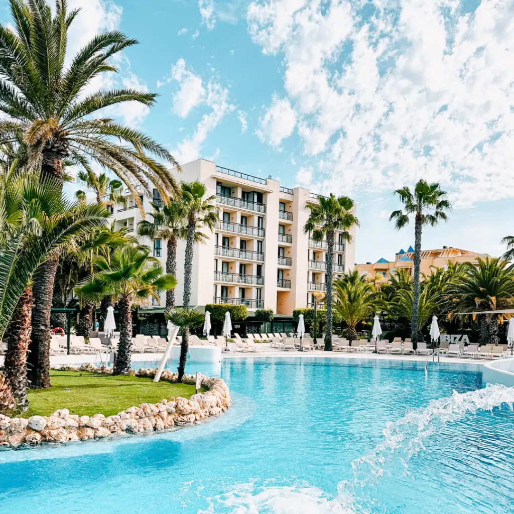 Tailor-Made Holidays Private transfers Tailor Made holidays Taxi services Private tours and excursions Explore Huelva & Algarve Authenticity Sustainability responsible tourism