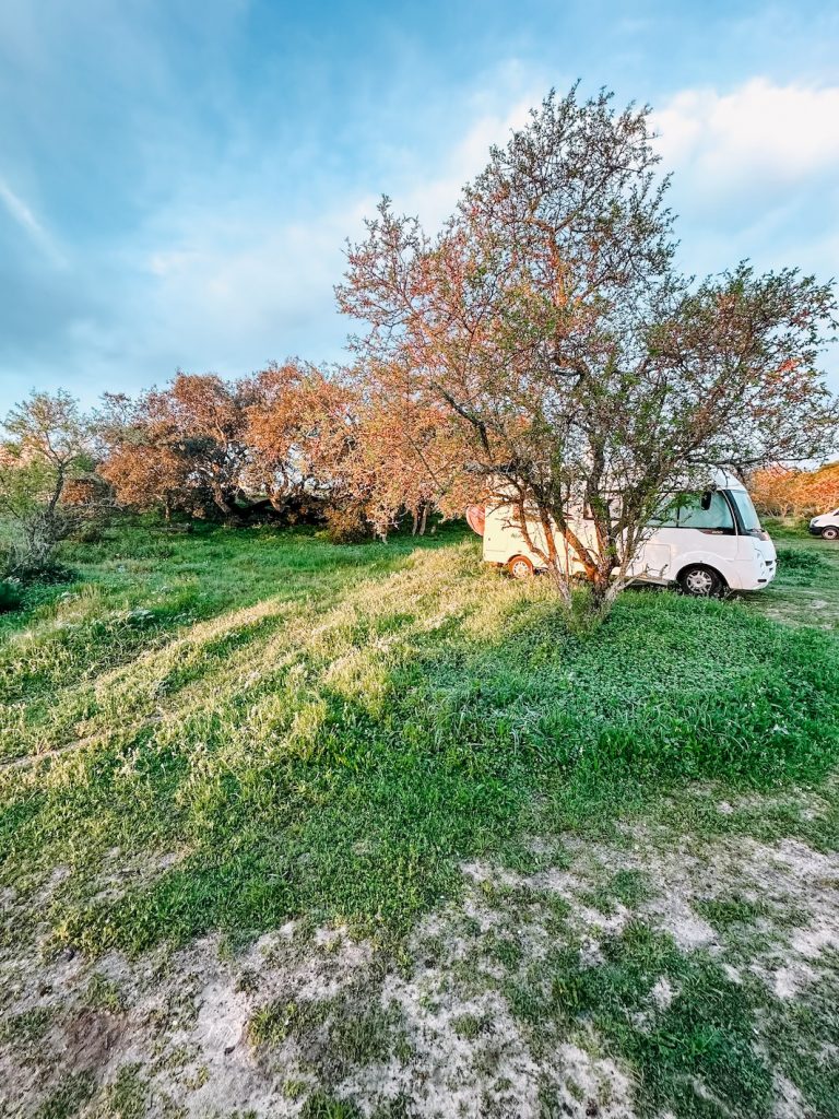 Wild Camping in Spain & Portugal Vanlife Fiat Ducato motorhomes caravans parking road signs Authenticiy Sustainability experiences Responsible tourism Explore Huelva Algarve