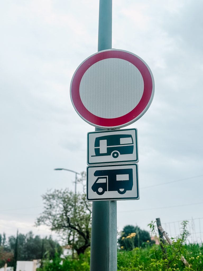 Wild Camping in Spain & Portugal Vanlife Fiat Ducato motorhomes caravans parking road signs Authenticiy Sustainability experiences Responsible tourism Explore Huelva Algarve Road sign Entrance not allowed